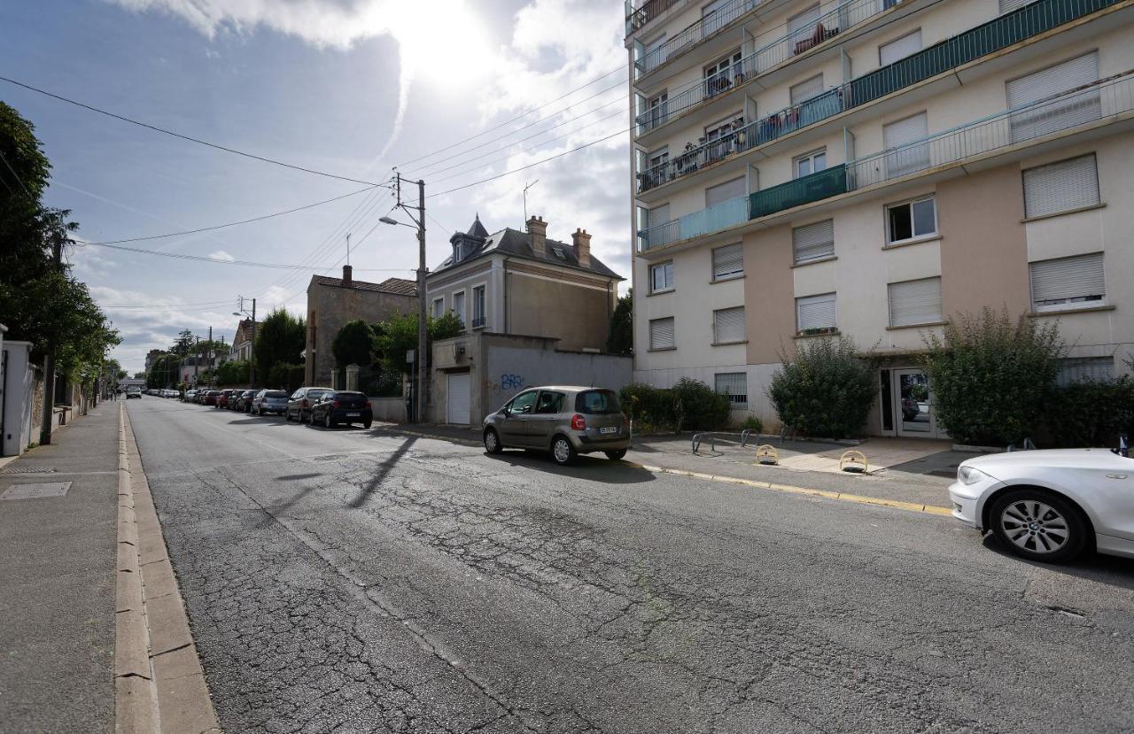 Studio A 300 Metres De La Gare Et 25 Minutes De Paris En Train Melun Eksteriør billede