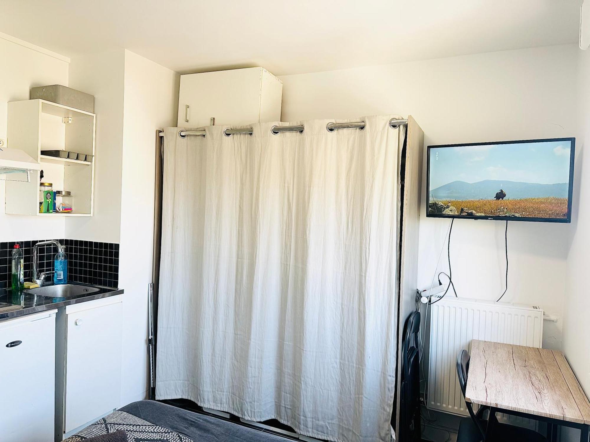 Studio A 300 Metres De La Gare Et 25 Minutes De Paris En Train Melun Eksteriør billede